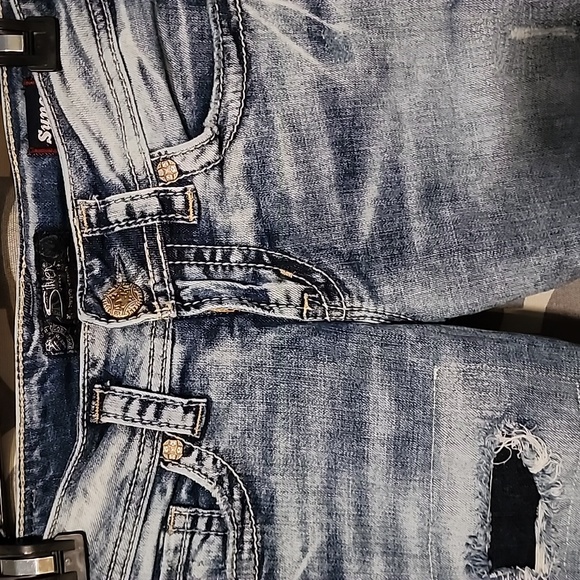 Silver capri - Picture 3 of 5